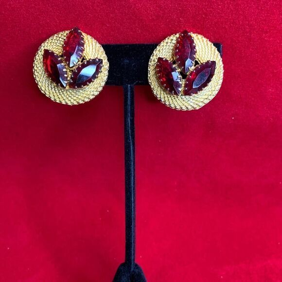 Rich Red Marquis shaped, Faceted Rhinestone Earrings - Picture 3 of 6